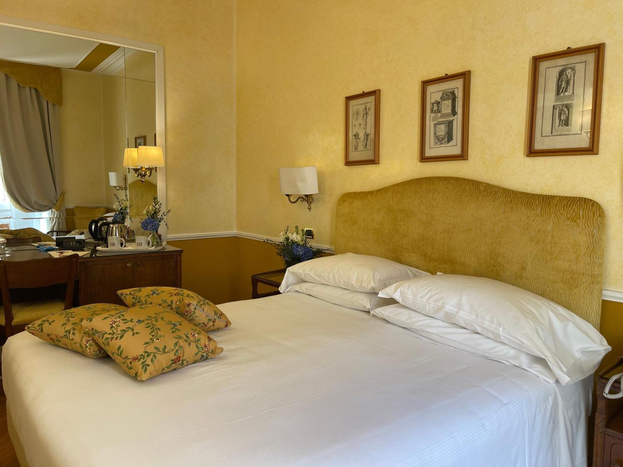 Bettoja Hotel Massimo D'Azeglio — Foto 1